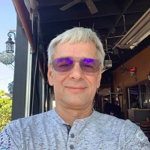 Profile Picture of Denis Frappier (@frappier1965) on Poshmark