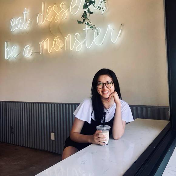 Profile Picture of Alice Cheng (@allliiiccee7) on Poshmark