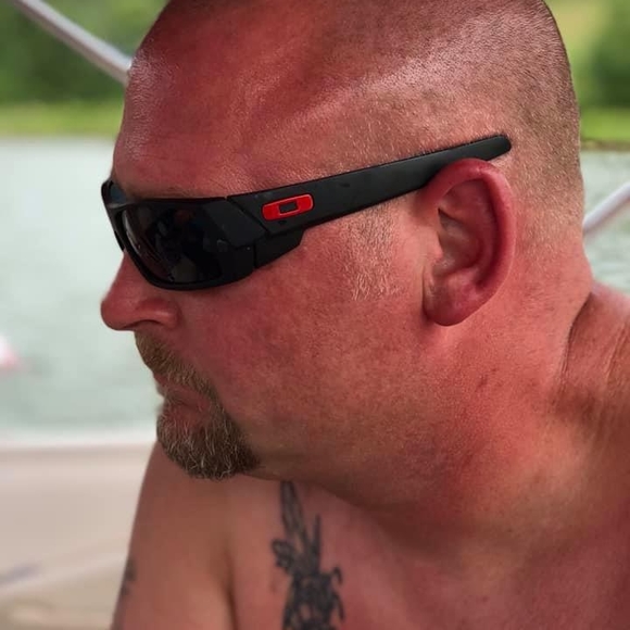 Profile Picture of Jason Castleman (@jasonc34) on Poshmark