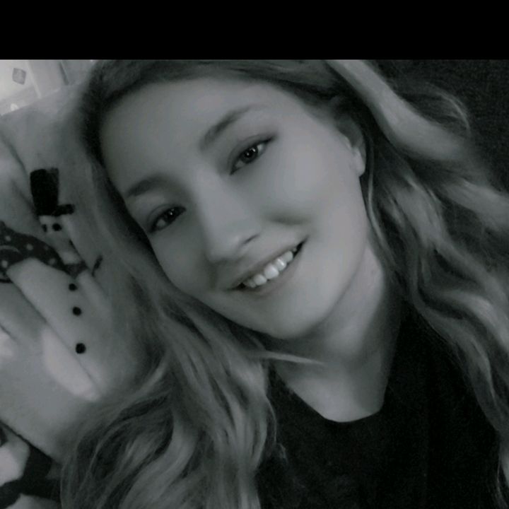 Profile Picture of Ellen Rownd (@ellenrownd) on Tiktok