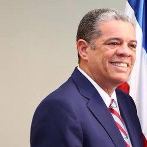 Profile Picture of Carlos Amarante Baret (@carlos.amarantebaret) on Facebook