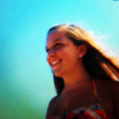 Profile Picture of Lily Hahn (@HahnLily) on Twitter