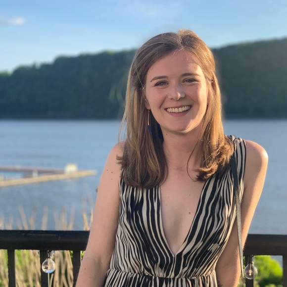 Profile Picture of Phebe Warren (@phebew) on Poshmark