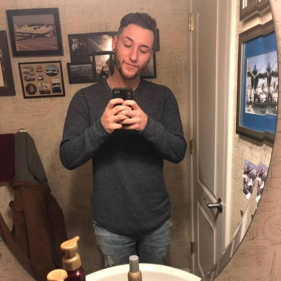 Profile Picture of Chris Ziegler (@geraldini6998) on Poshmark