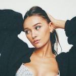 Profile Picture of ⠀L a u r a (@laurafaujanet) on Instagram