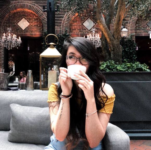 Profile Picture of Julia Cao (@juliacao) on Poshmark