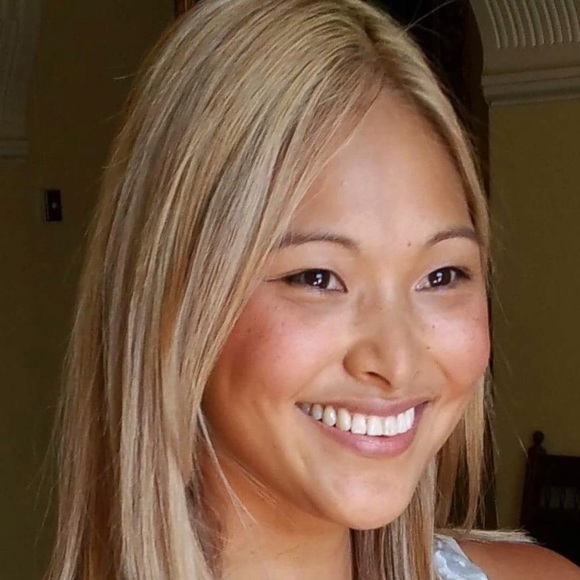 Profile Picture of Tina Coorey (@mrscoorey) on Poshmark