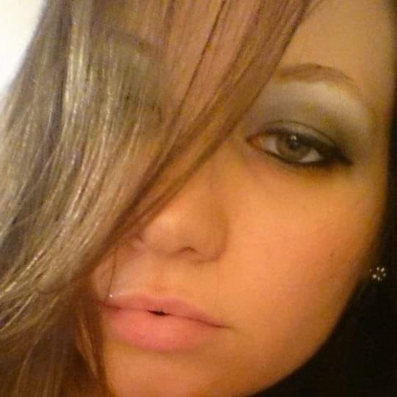 Profile Picture of Tabatha Scott (@shortyrock21) on Poshmark