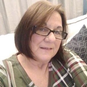 Profile Picture of Joanne Velasquez (@JoanneV35643732) on Twitter