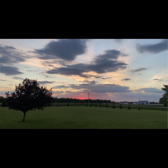 Profile Picture of Skyler Pozorski (@skyjpoz) on Poshmark