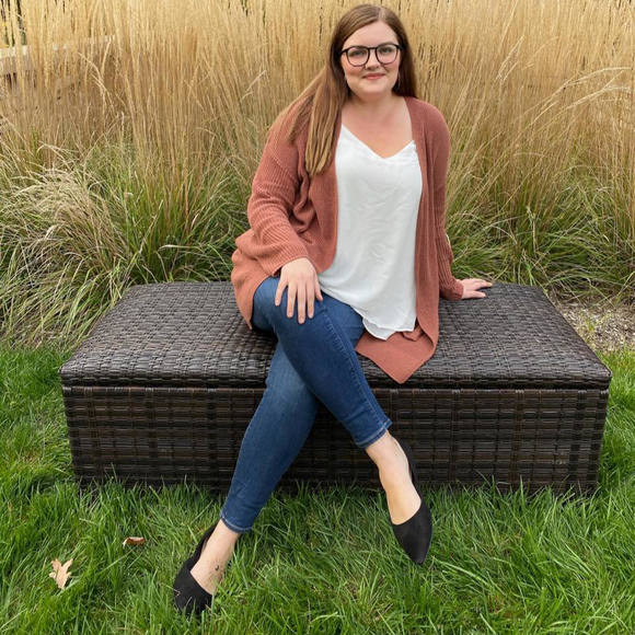 Profile Picture of Hailee Marshall (@haileemarsha357) on Poshmark