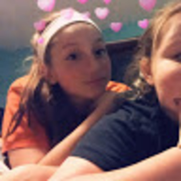 Madison Priller - Poshmark Profile Picture of Madison Priller (@madisonpriller) on Poshmark