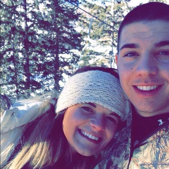 Profile Picture of Steven Fender (@sfender242) on Poshmark