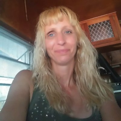 Profile Picture of Lynn Ayers (@wldflwer73) on Twitter