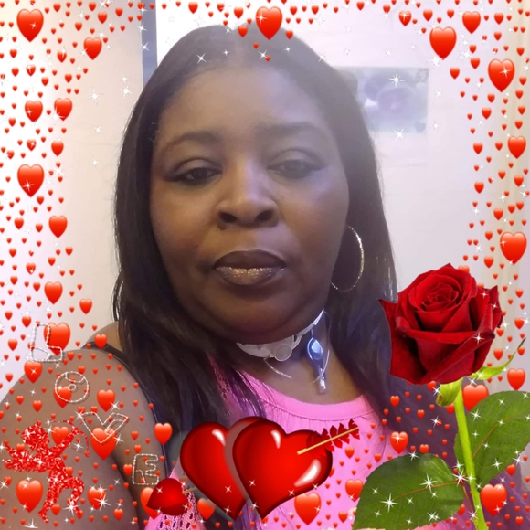 Profile Picture of Ruby Matthews (@rubymatt13) on Poshmark