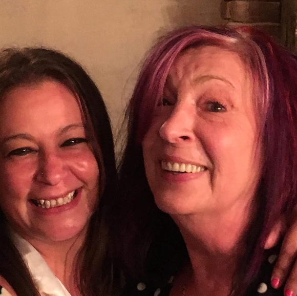 Profile Picture of Cindi Shreve (@cindishreve) on Poshmark