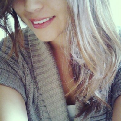 Profile Picture of Andrea Padrón (@andreapadron09) on Twitter