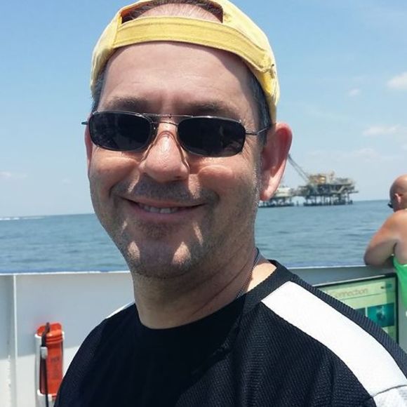 Profile Picture of Glenn Turner (@33turn) on Poshmark