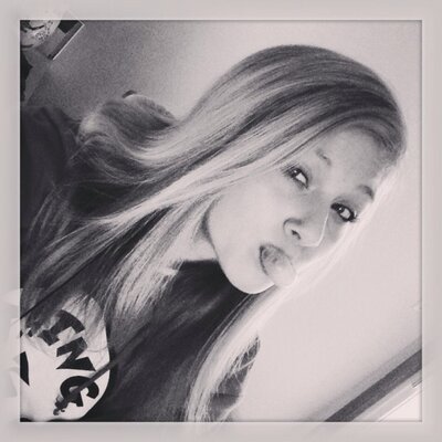 Profile Picture of Audrey Barrett (@summermademe) on Twitter