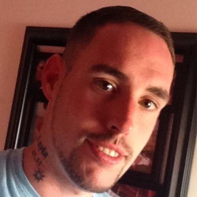 Profile Picture of Rob Bennett (@Robb989) on Twitter