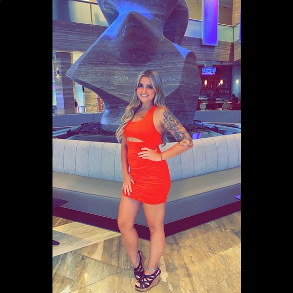 Profile Picture of Brandy Dobbs (@brandycaitlyn23) on Poshmark