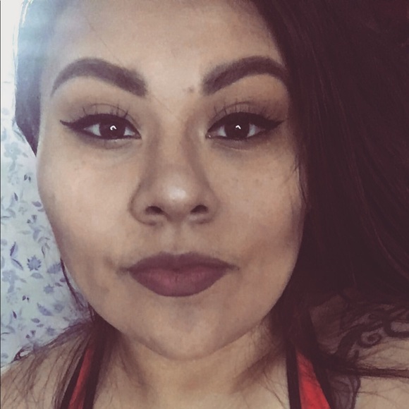 Profile Picture of Cindy Maya (@c_maya) on Poshmark