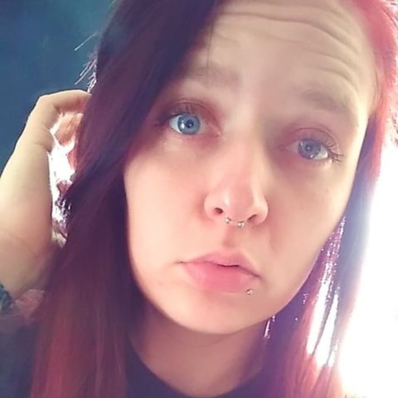 Profile Picture of Jasmine Carole (@jasmine_carole) on Poshmark