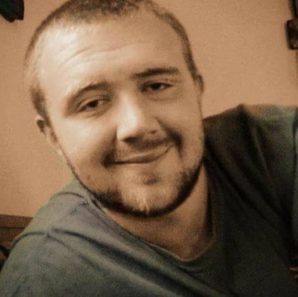 Profile Picture of Robert Bradley (@robertbradle896) on Poshmark