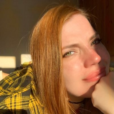 Profile Picture of Carly Bennett (@@carlybennett) on Twitter
