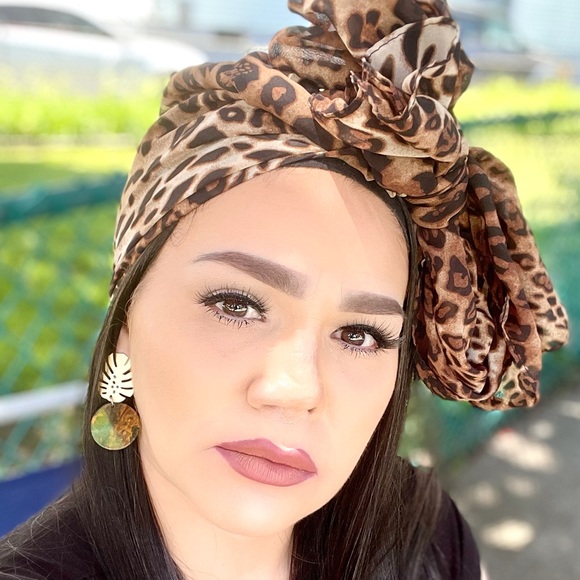 Profile Picture of Yesenia Ayala (@yeseniaayala501) on Poshmark