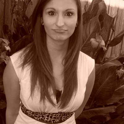 Profile Picture of Bianca Hanson (@quackbee9182) on Twitter