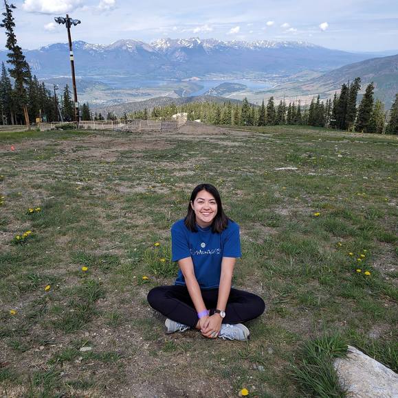 Profile Picture of Chynna Krustchinsky (@ckrustchinsky) on Poshmark