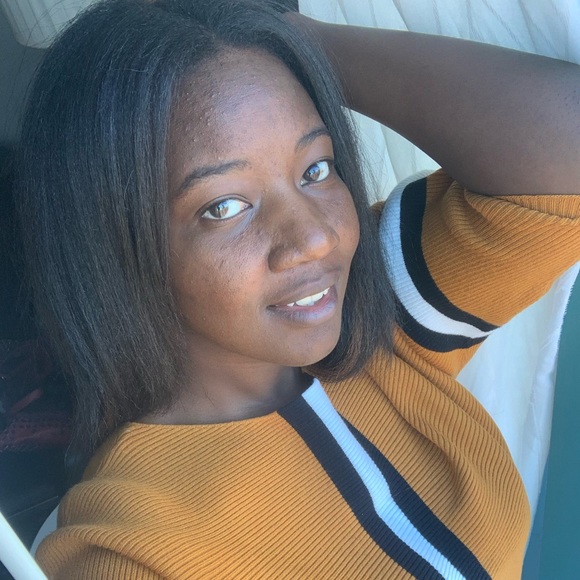 Profile Picture of Juanita Stoddart (@jstoddart3) on Poshmark