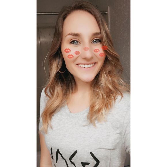 Profile Picture of Sarah Bramblett (@sarahbram_123) on Poshmark