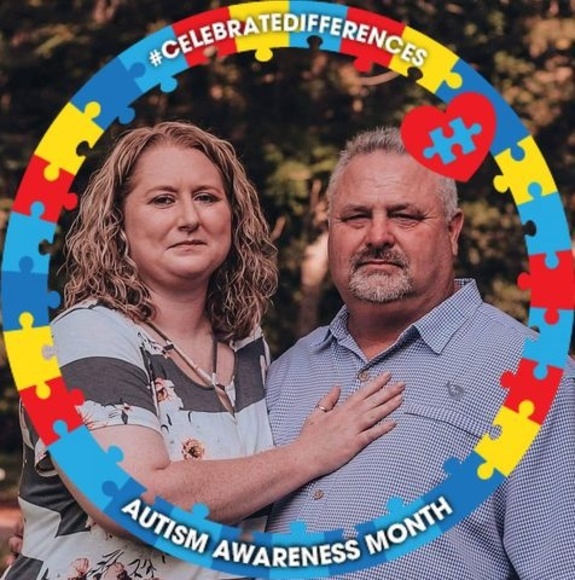 Profile Picture of April Raughton (@aprilraughton) on Poshmark