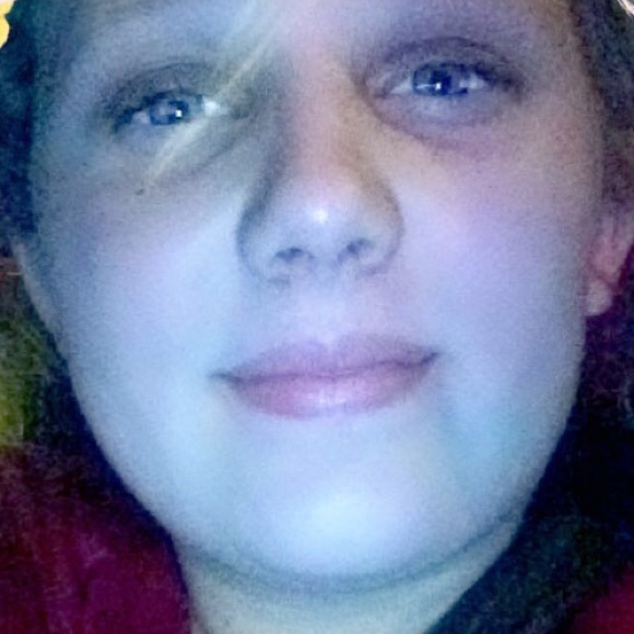 Profile Picture of Alexa Massara (@alexamassara1) on Poshmark