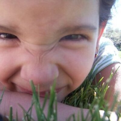 Profile Picture of Jessica Mcgroarty (@guitabeli) on Twitter