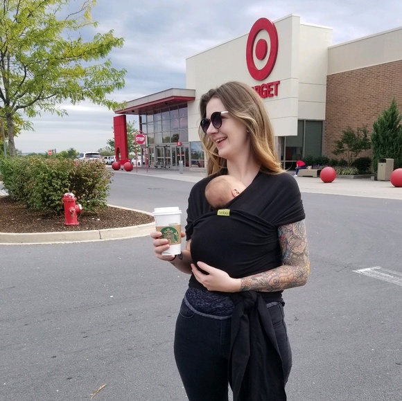 Profile Picture of Jessica Dearstyne (@jessdear) on Poshmark