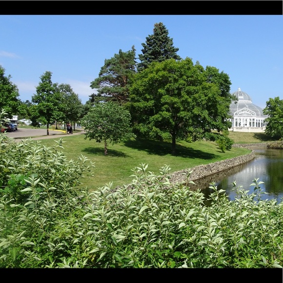 Profile Picture of Ruby Le (@rubyle87) on Poshmark