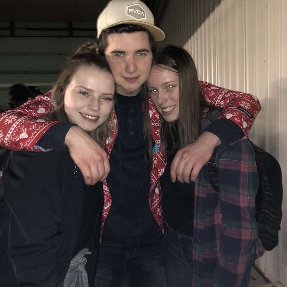 Profile Picture of Morgan Miciak (@morgan_miciak) on Poshmark