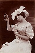Profile Picture of Lilian Greuzeon Wikipedia