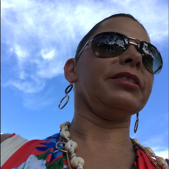 Tawni Cranz - Poshmark Profile Picture of Tawni Cranz (@tcranz) on Poshmark