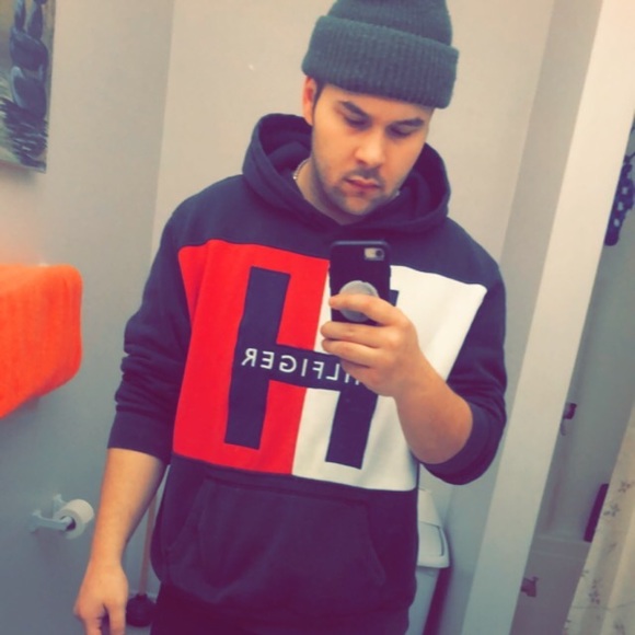 Profile Picture of Mario Martin (@mariomartin59) on Poshmark