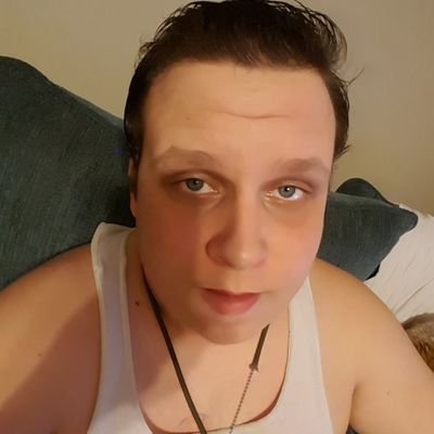 Profile Picture of Zachary Willard (@zachtw808) on Twitter