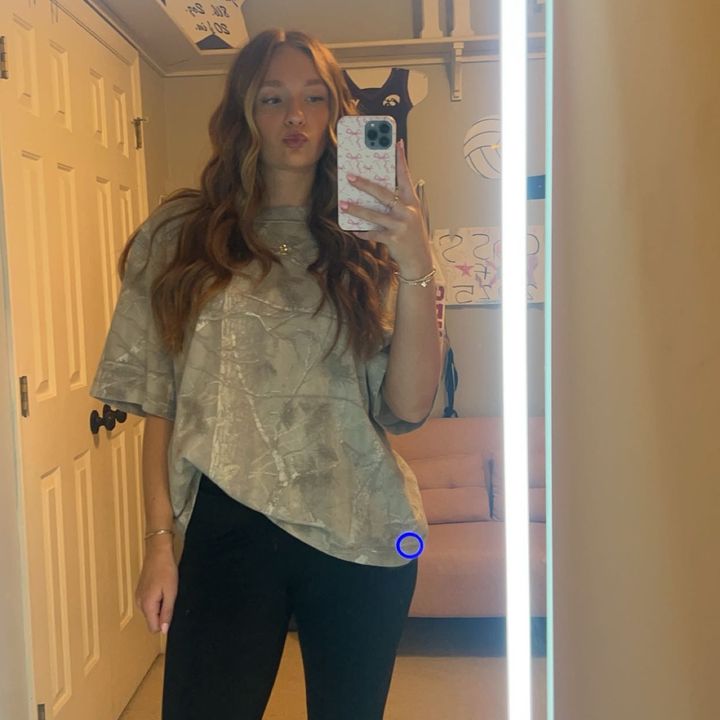 Profile Picture of jenna (@jenna.carlson11) on Tiktok