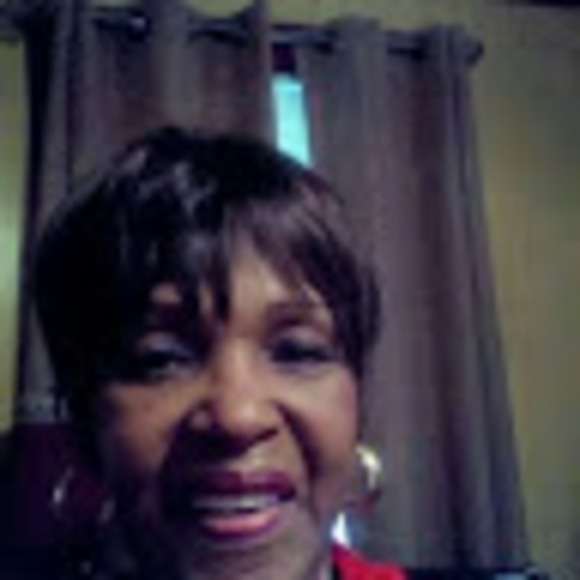 Profile Picture of Marion Ladson (@marionlad6588) on Poshmark