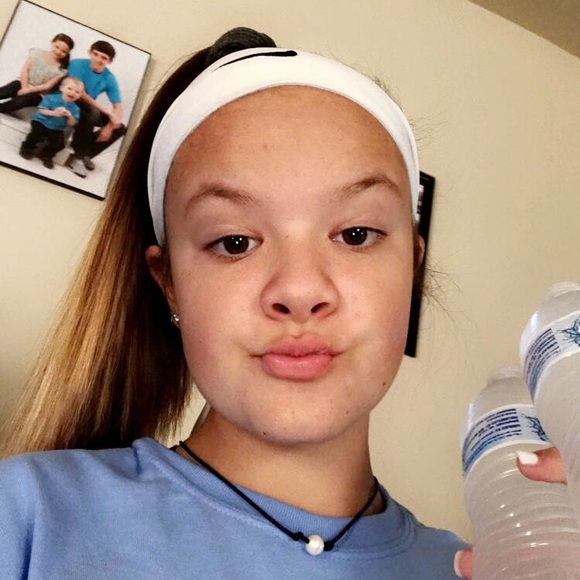 Profile Picture of Jayda Kugler (@jaydakugler) on Poshmark