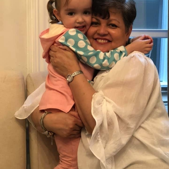 Luz Poncedeleon - Poshmark Profile Picture of Luz Poncedeleon (@luzmp71) on Poshmark