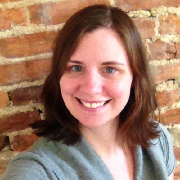 Profile Picture of Betsy Mcclain (@betsyfaye) on Poshmark
