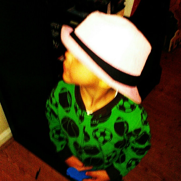 Profile Picture of Billie Denbo (@bkdenbo) on Poshmark